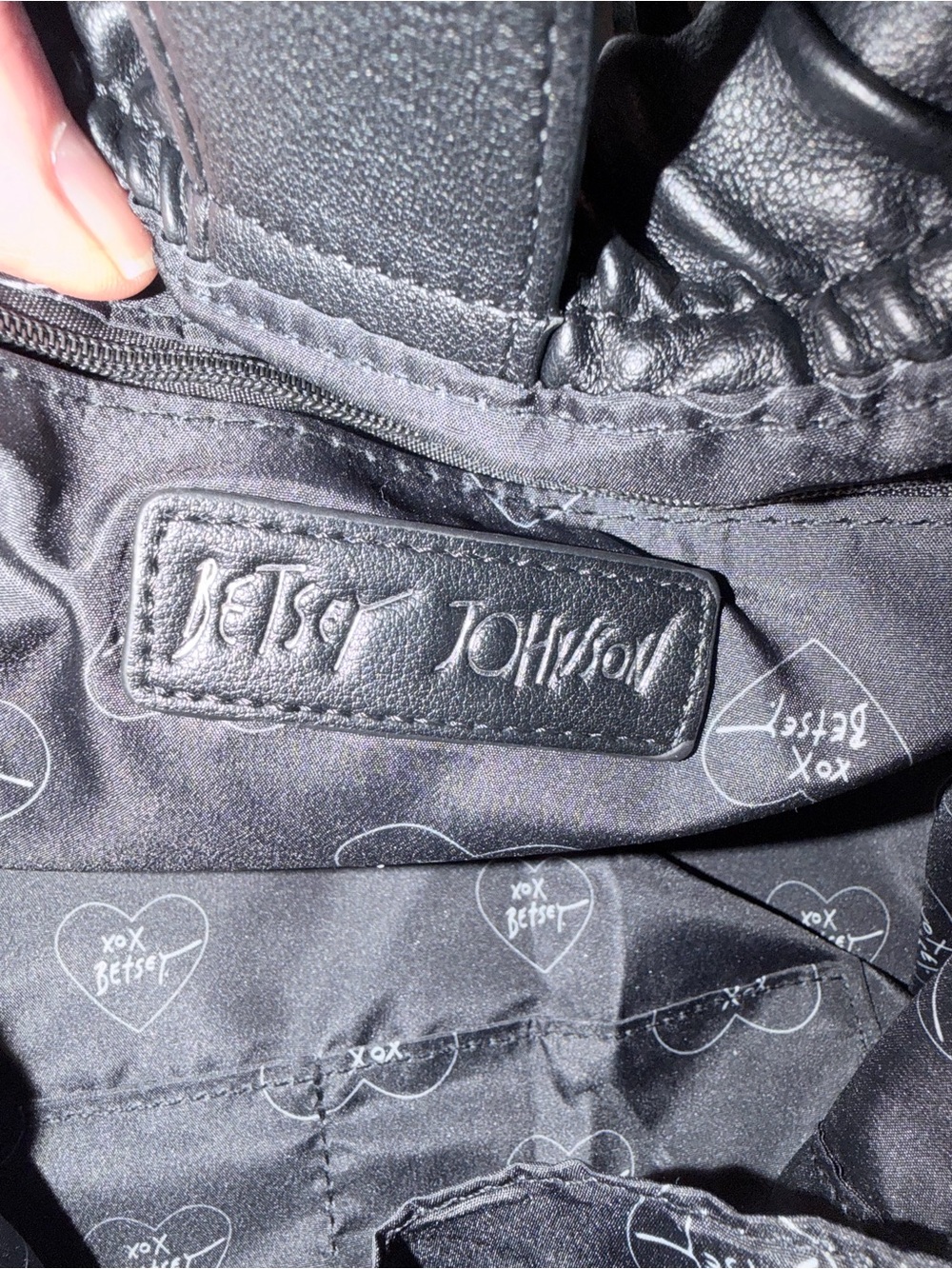 Betsey Johnson BJ103065 quilted hearts faux leather hobo mini satchel bag - Picture 11 of 12